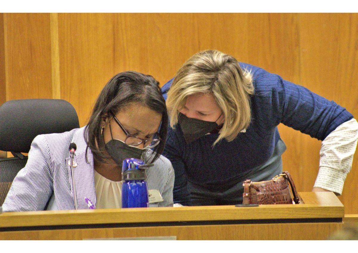 School board member Tina Certain and Superintendent Carlee Simon