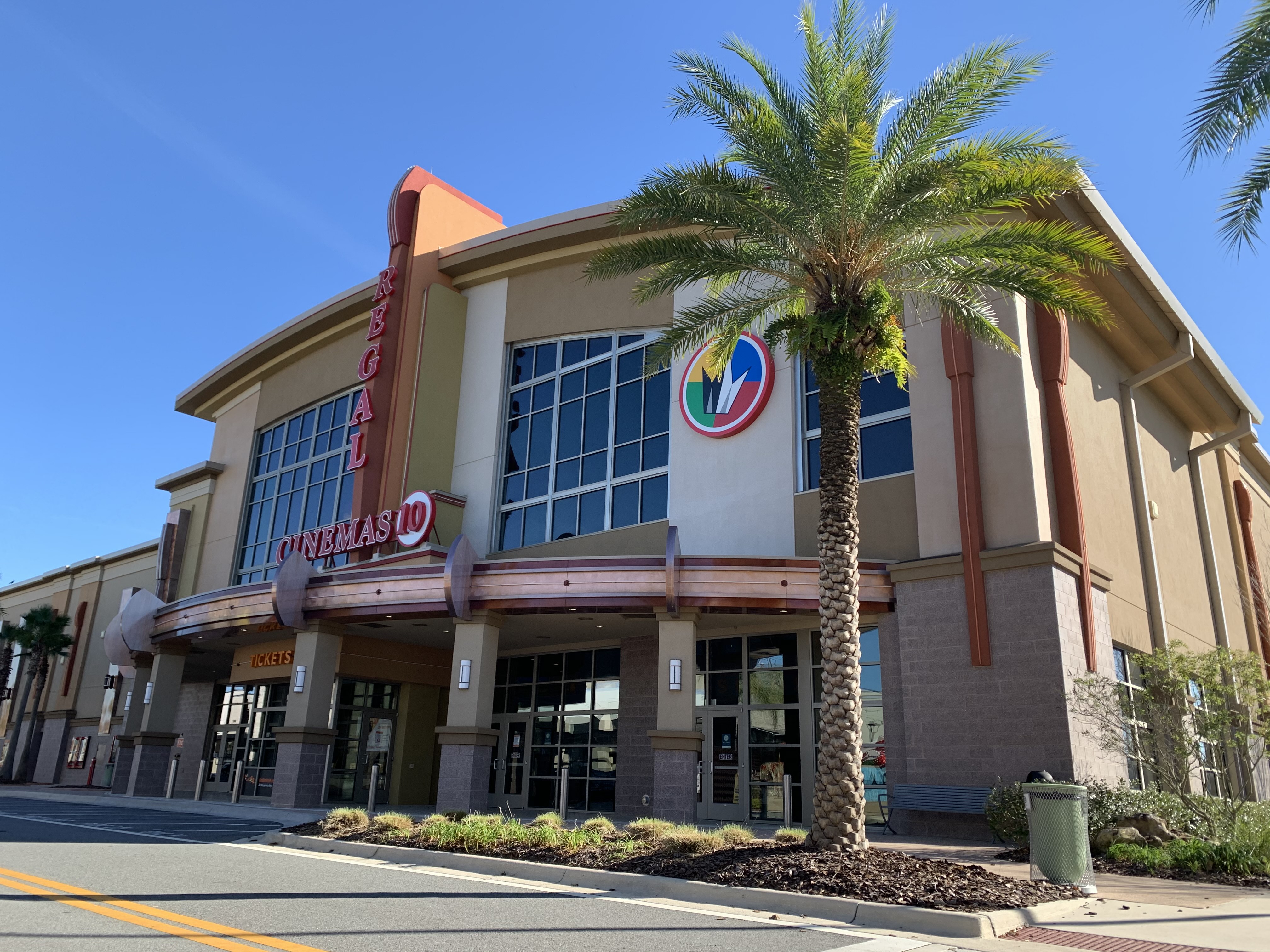 Regal Cinemas 10
