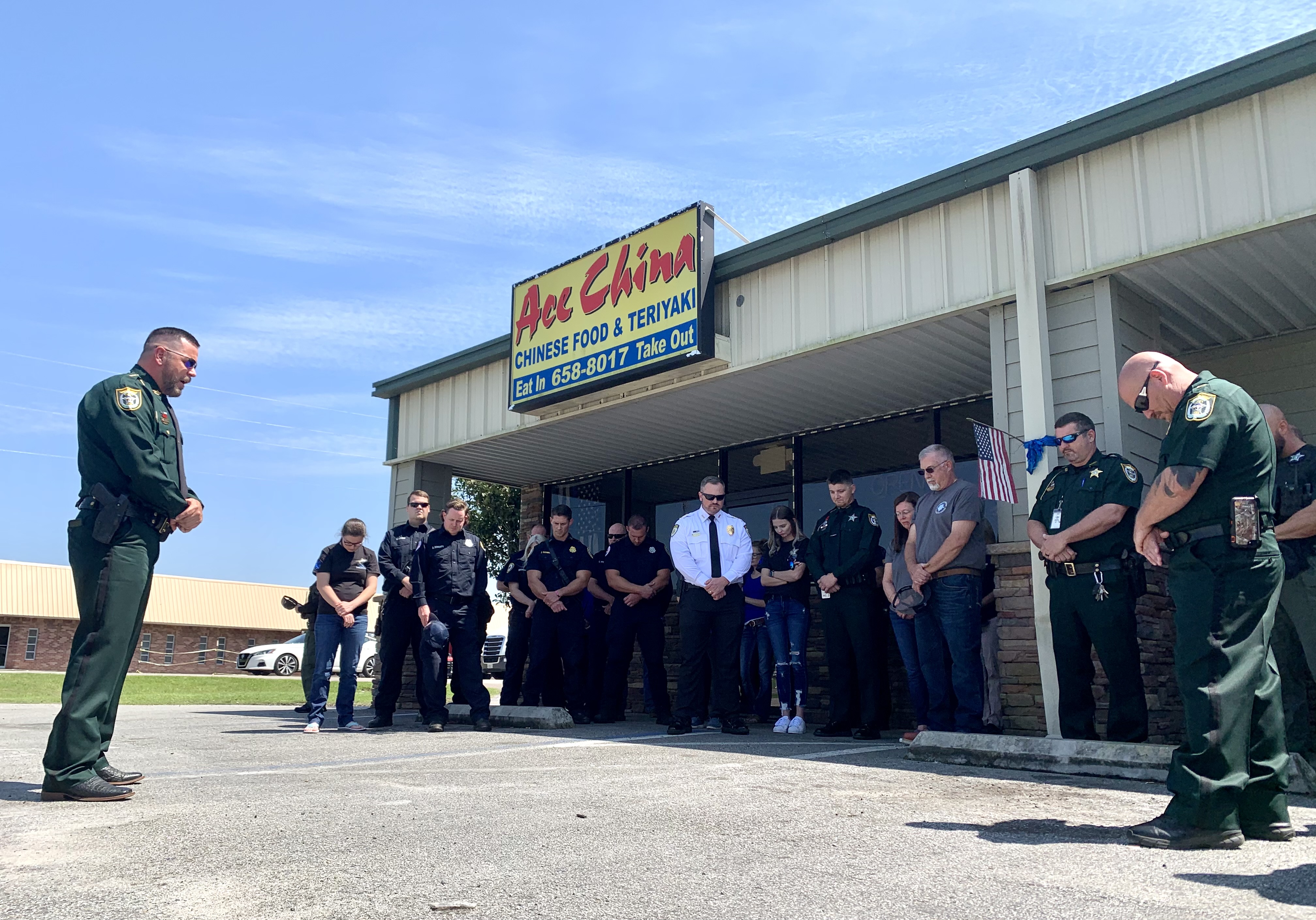 Gilchrist County Sheriff Bobby Schultz leads prayer of remembrance
