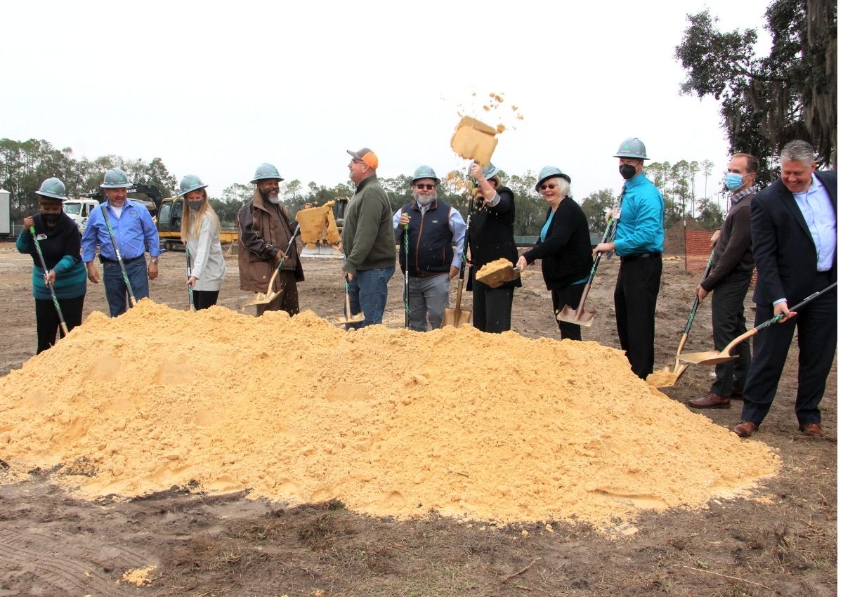 Oak View Middle School addition groundbreaking