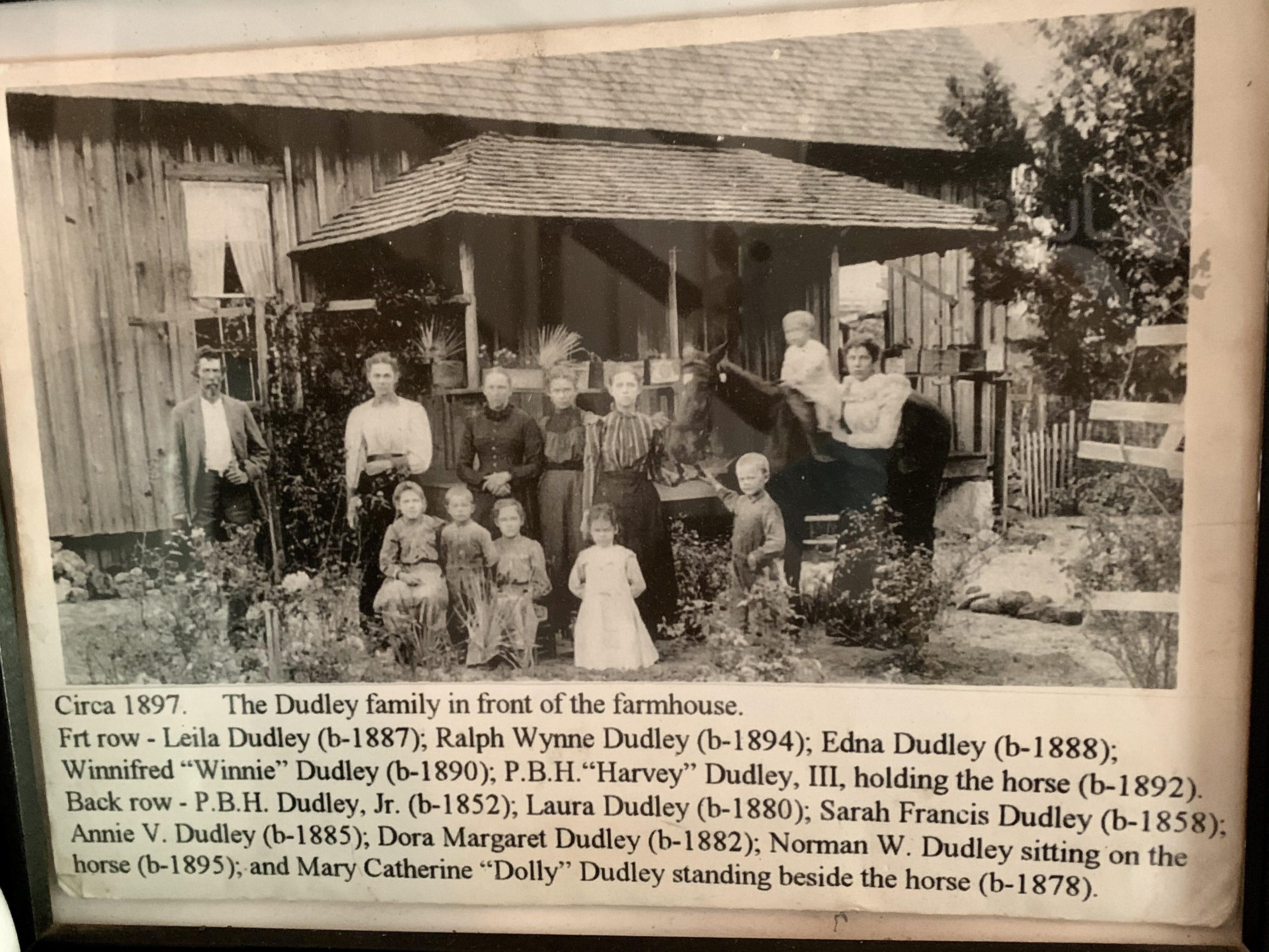 The Dudley family in front of the farmhouse 1897