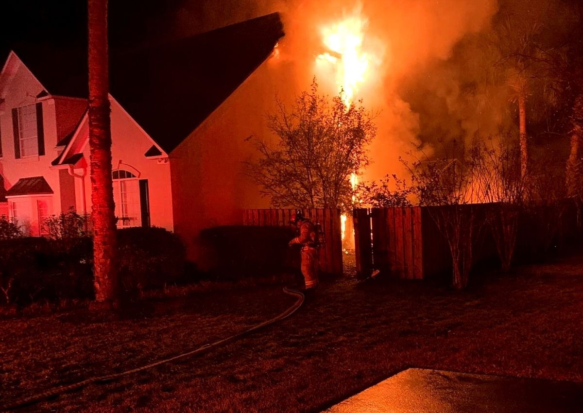 GFR NW 33rd Terrace house on fire