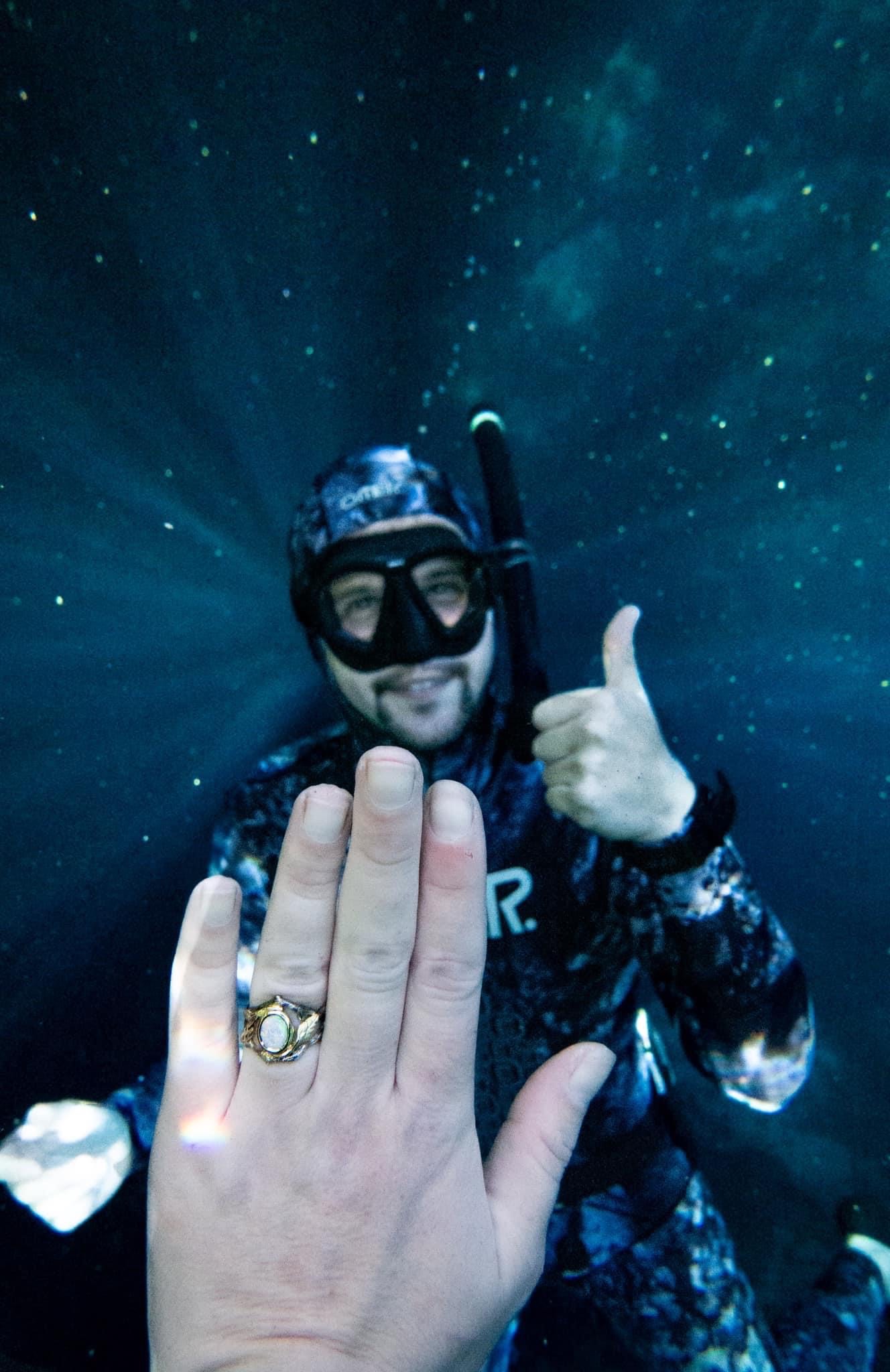 divers engaged 1.JPG