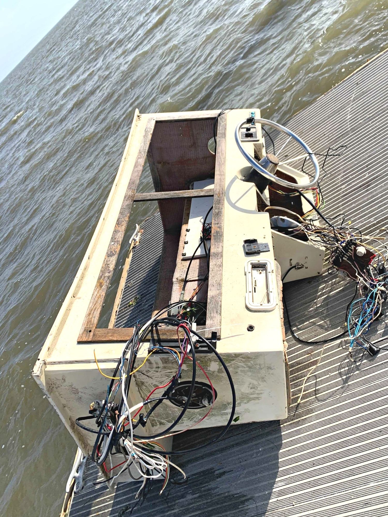Helm wreckage