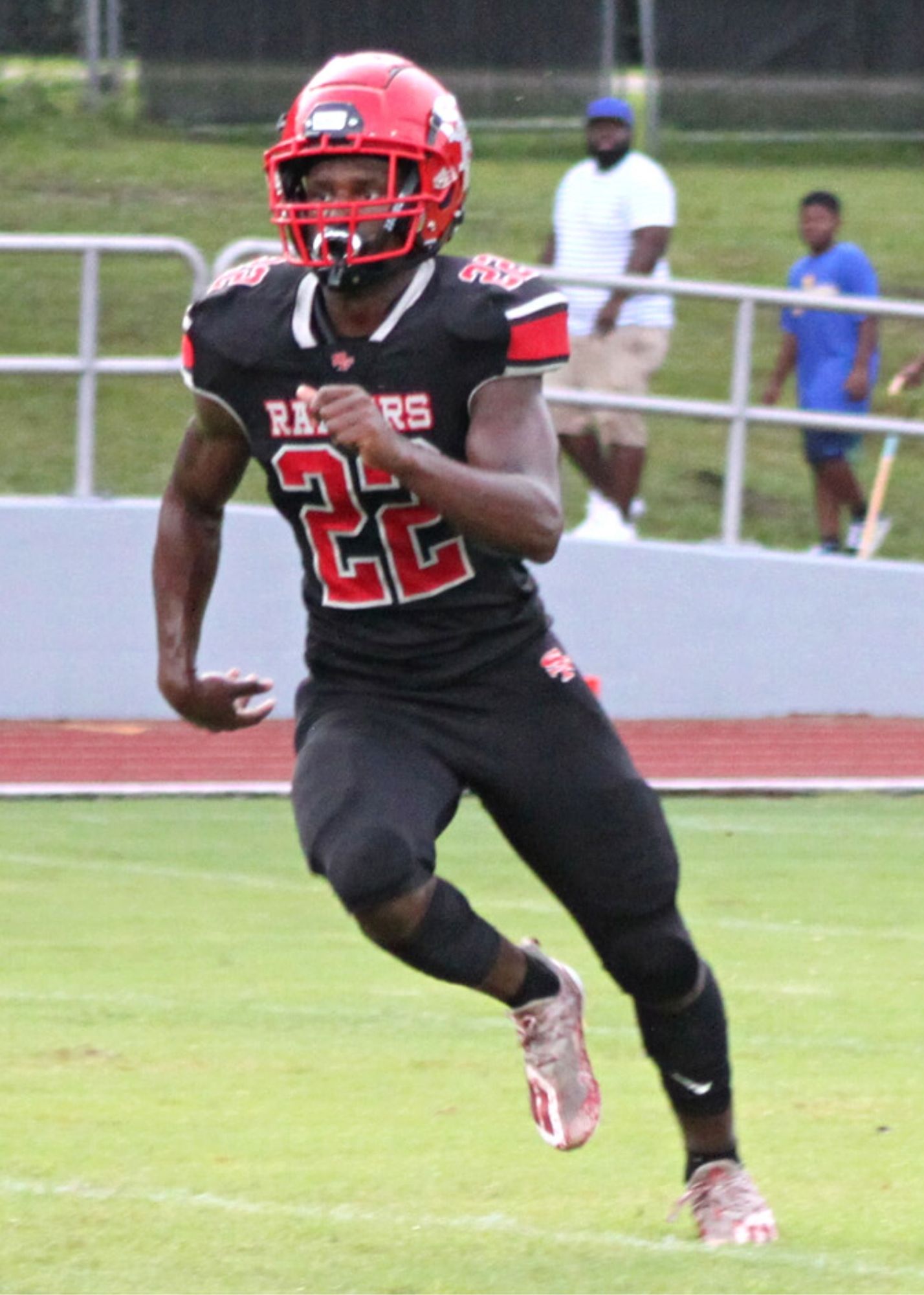 Santa Fe's Ty'rique Robinson linebacker