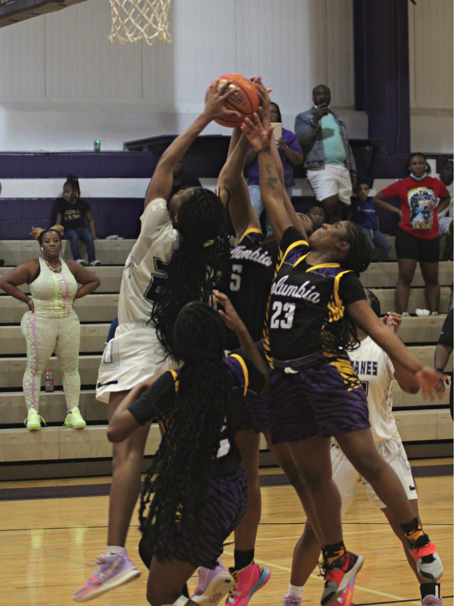 Gainesville's Leyah Houston grabs missed FT and scores for 66-60 lead