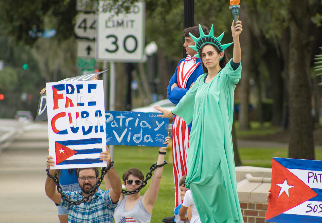 Protesters supporting Cuba in Gainesville