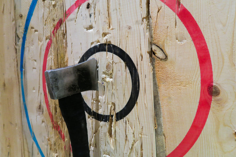 ‘Grip it, rip it, sip it’ at new axe throwing bar coming soon to