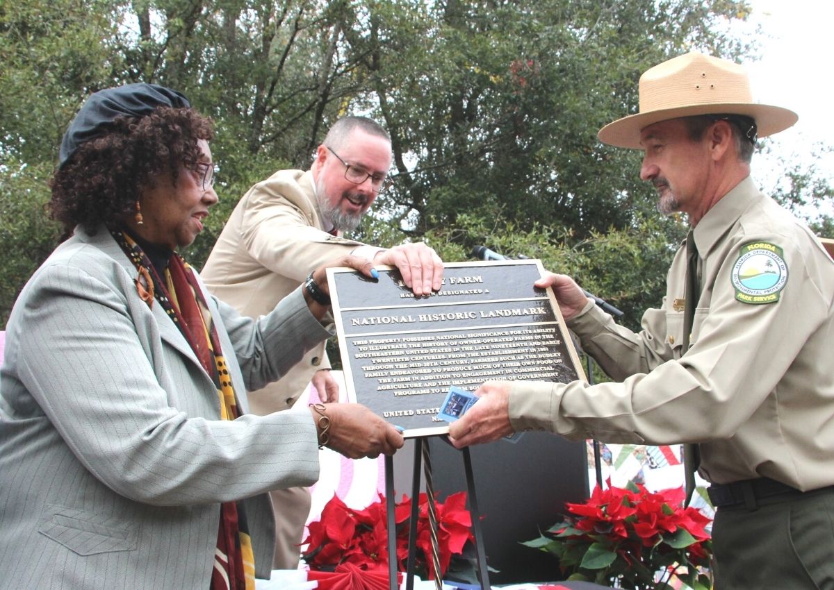Dudley Farm National Historic Landmark plaque