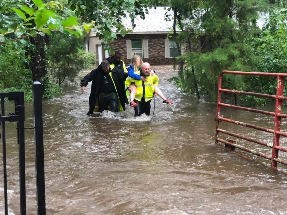 Alachua County Sheriff's deputies rescue woman from flooded home during Hurricane Elsa