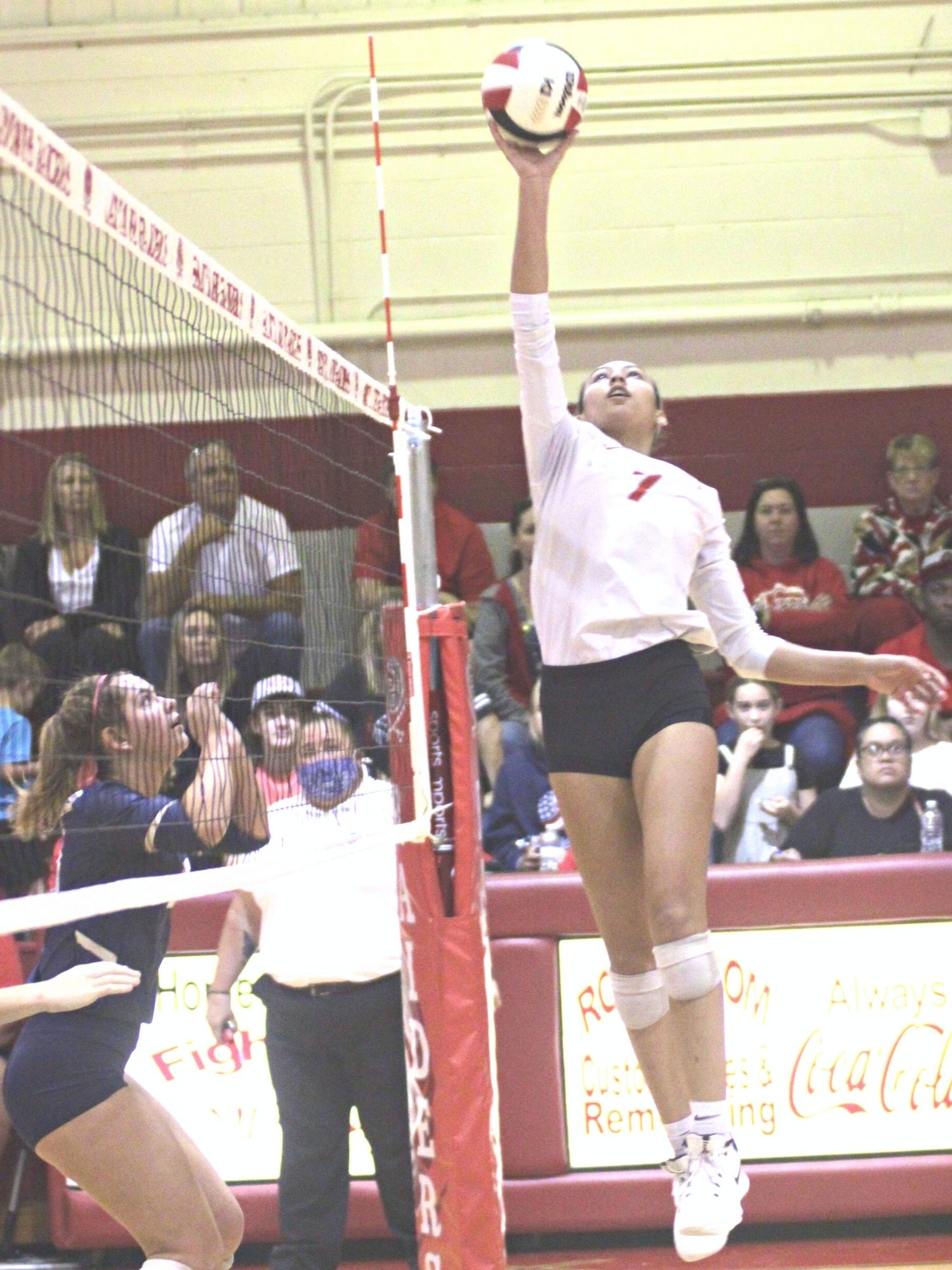 Santa Fe volleyball's Jalyn Stout