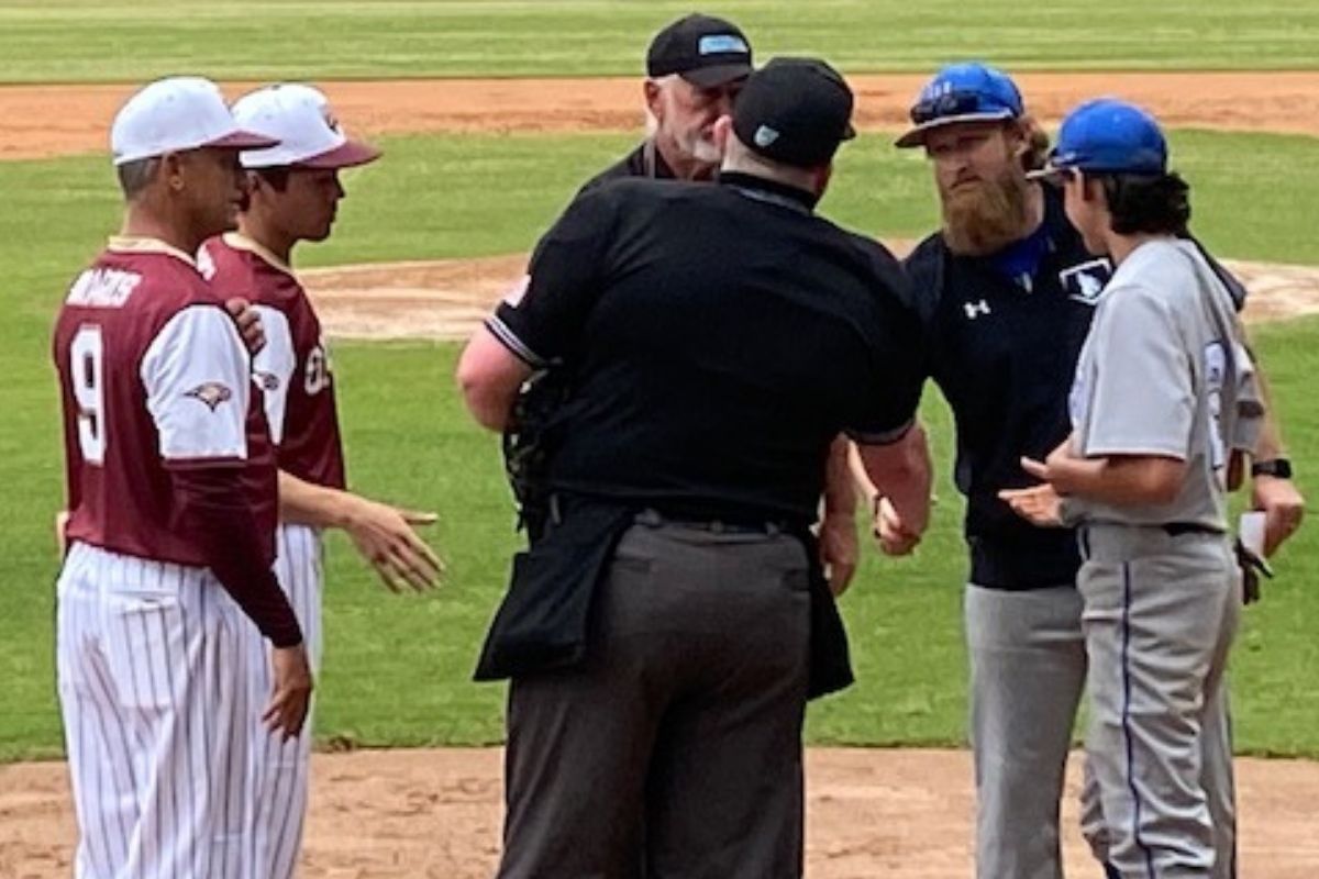 Oak Hall and Saint Francis baseball coaches