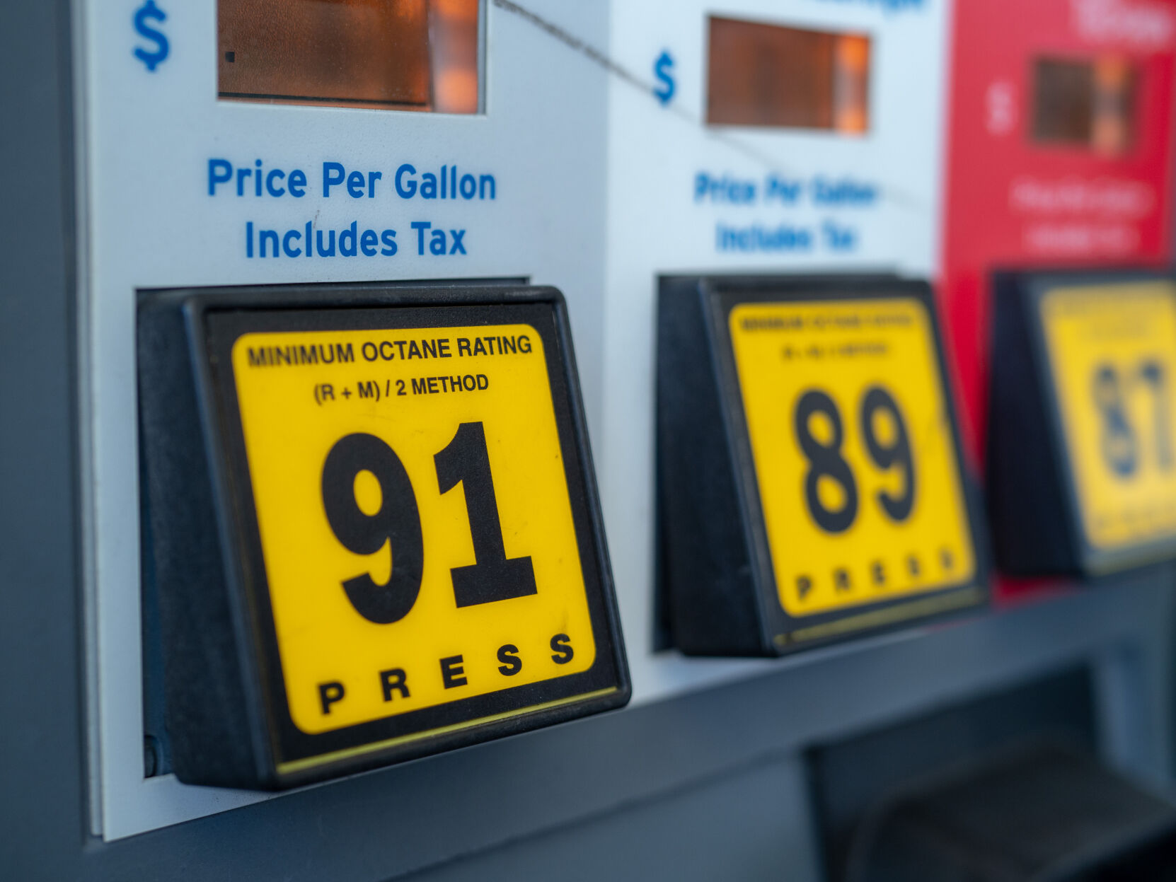 Florida's average gas price slips below 2 per gallon