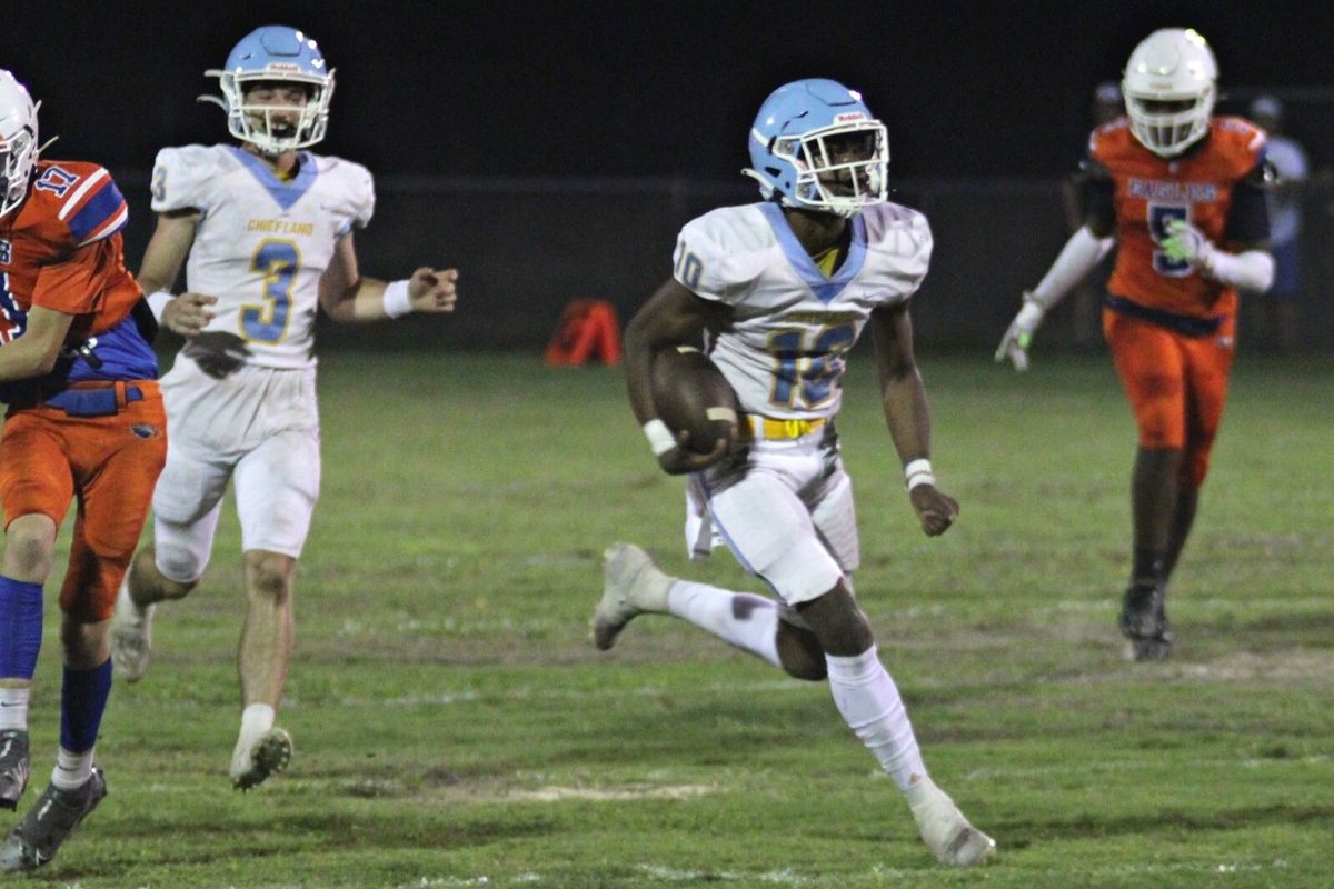 Chiefland's Clint Thomas with 70-yard TD