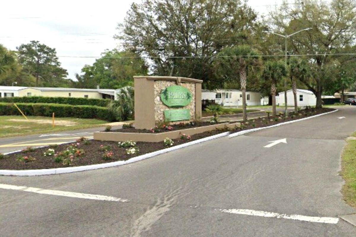 Shooting claims teenager at Palms of Archer