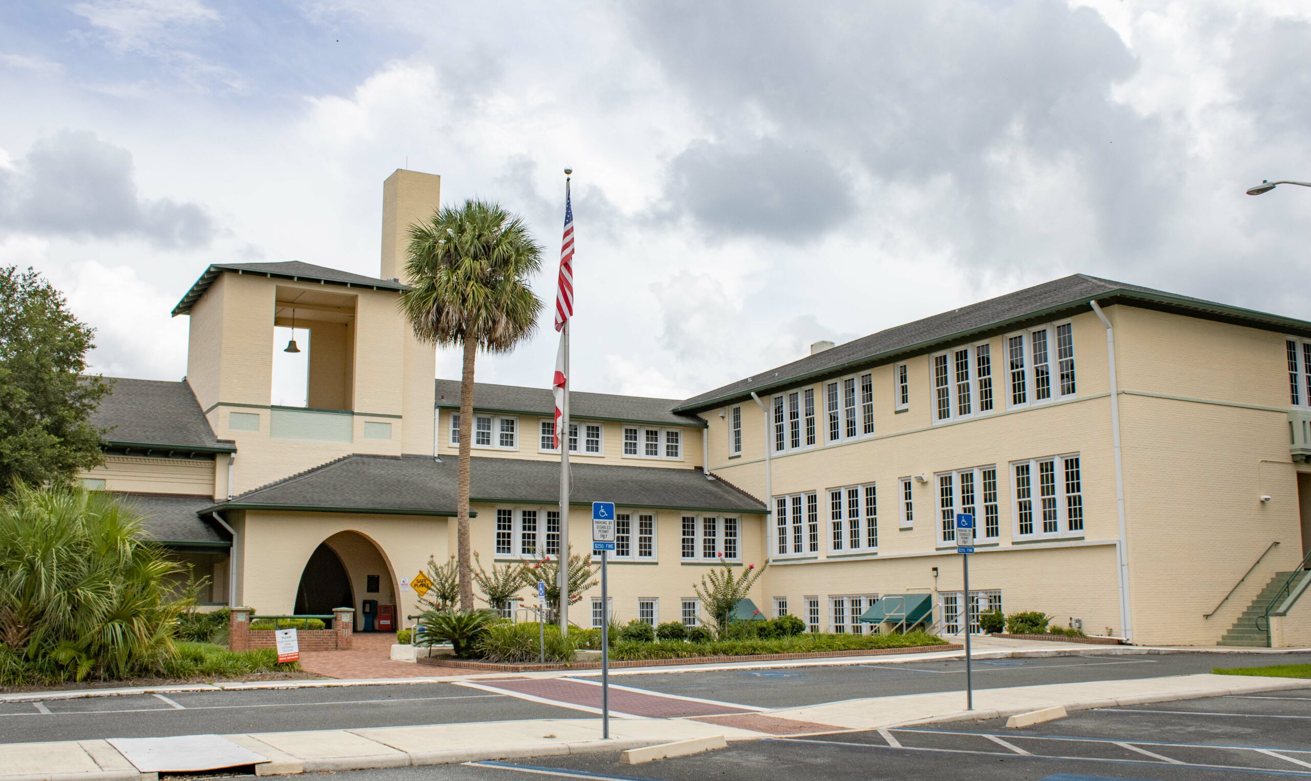 Alachua County Public Schools close for storm