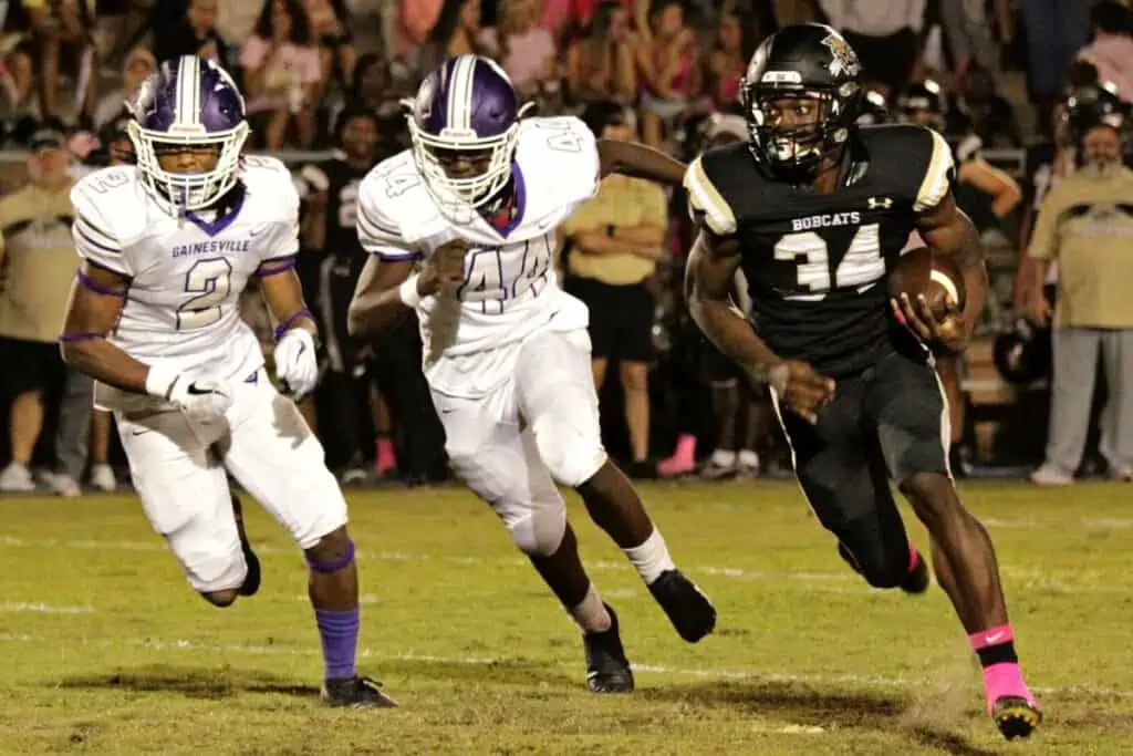 Buchholz's Jordan Richardson (34) with a second quarter run.
