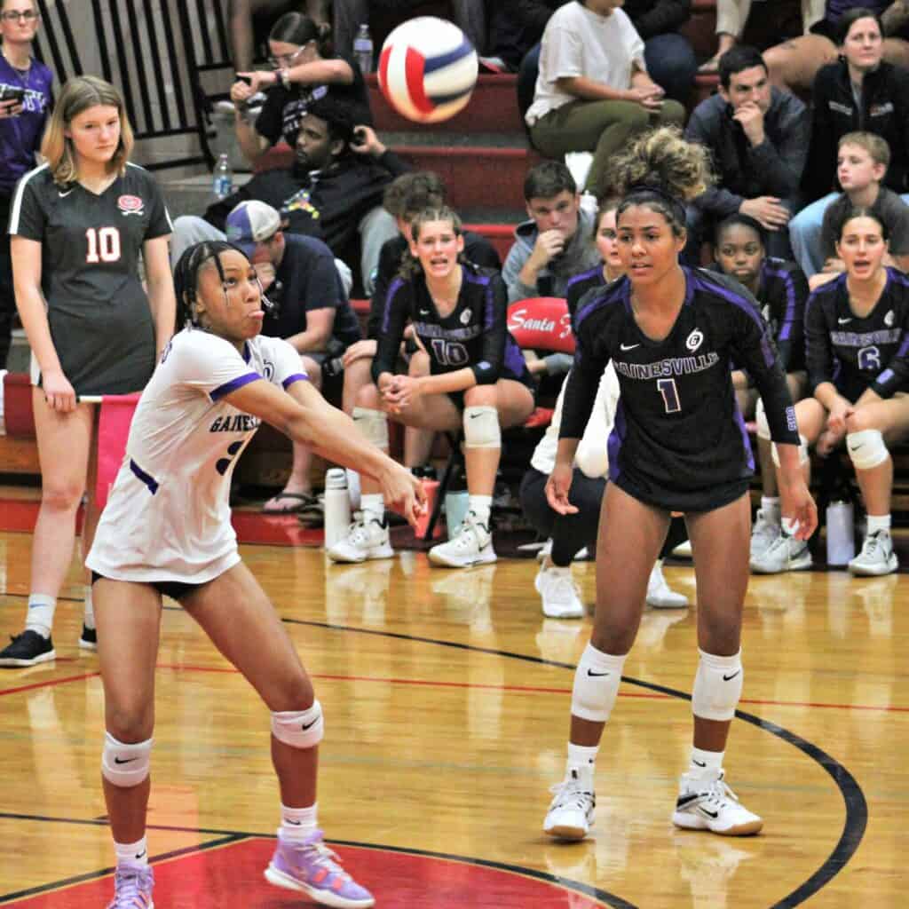 Gainesville's Rere Davis with a dig against Santa Fe on Tuesday.