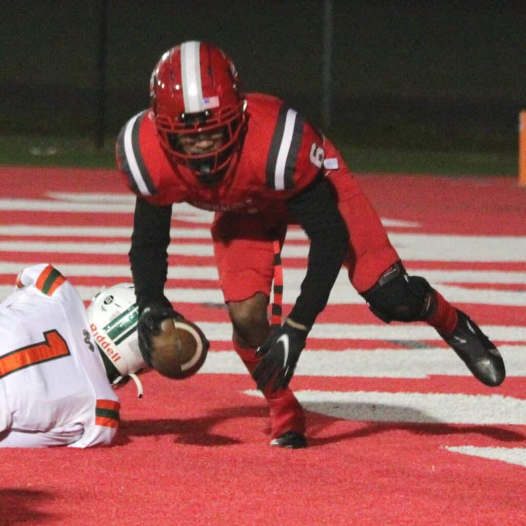 Bradford's Dae'jon Shanks catches a 16-yard touchdown pass in fourth quarter for a 37-0 lead over Eastside on Friday.