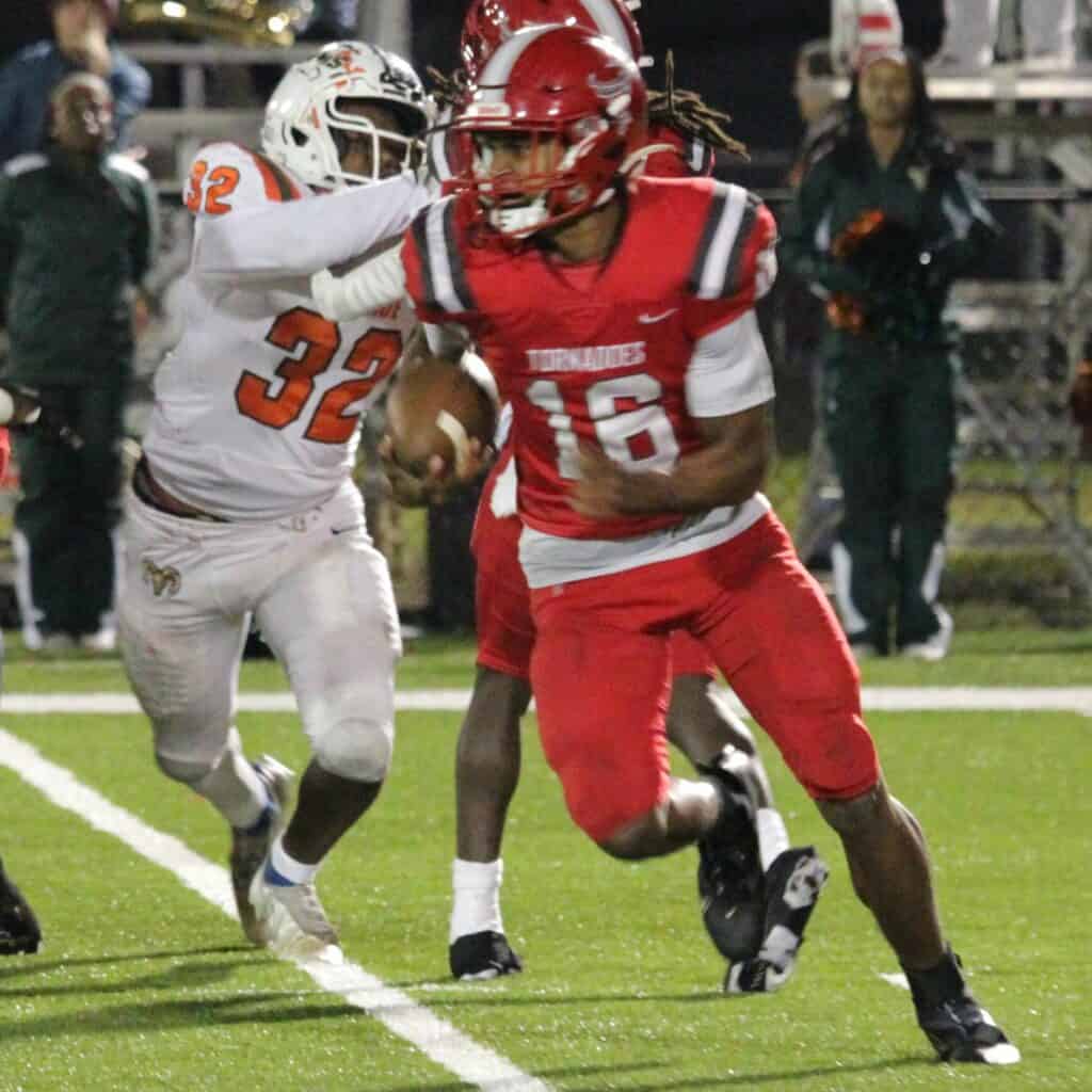 Bradford's Jeremiah McKenzie on a quarterback keeper in the third quarter against Eastside on Friday.