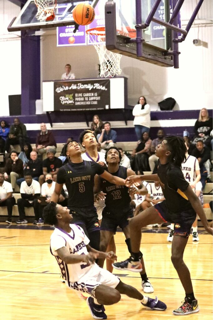 Gainesville's Theo Stephens hits the game-winning shot with 10 seconds left against Columbia on Tuesday.