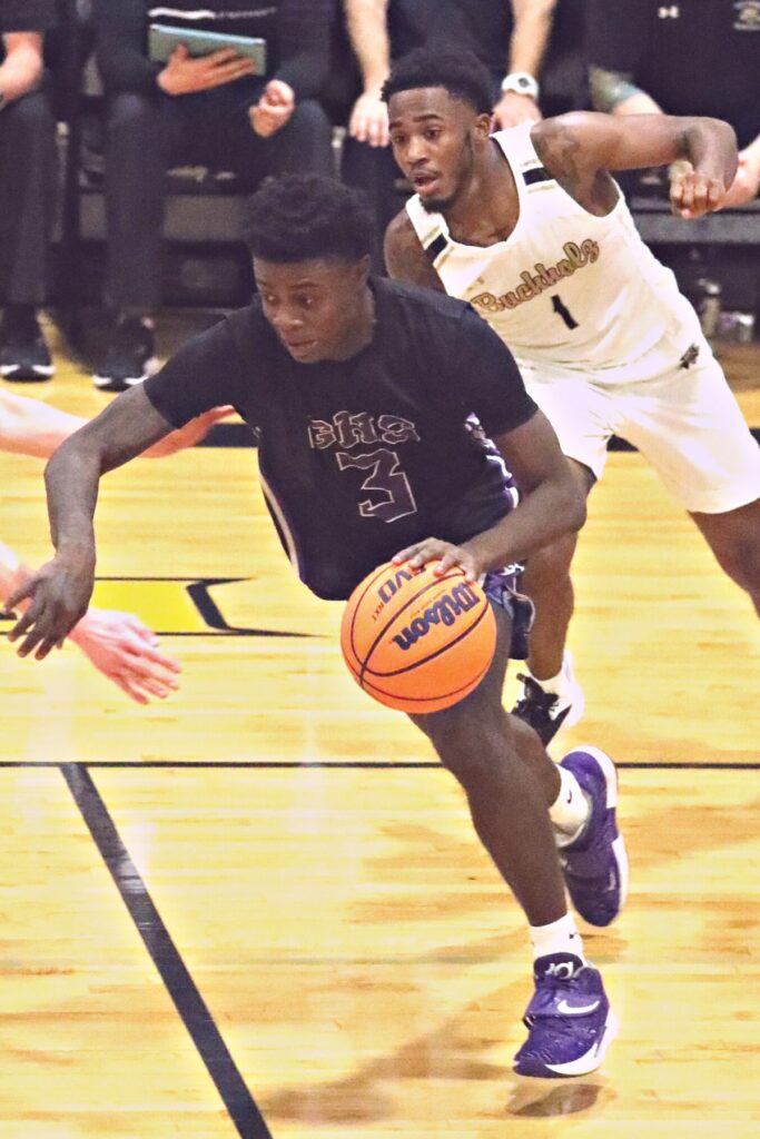 Gainesville's Theo Stephens averages a team-leading 15.9 points per game for the Hurricanes.