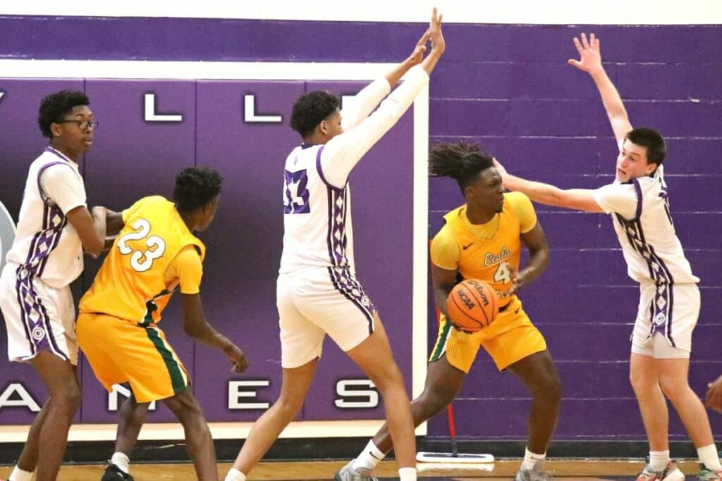 Gainesville played stout defense against Forest in 76-57 win in the Region 1-6A quarterfinals on Thursday.