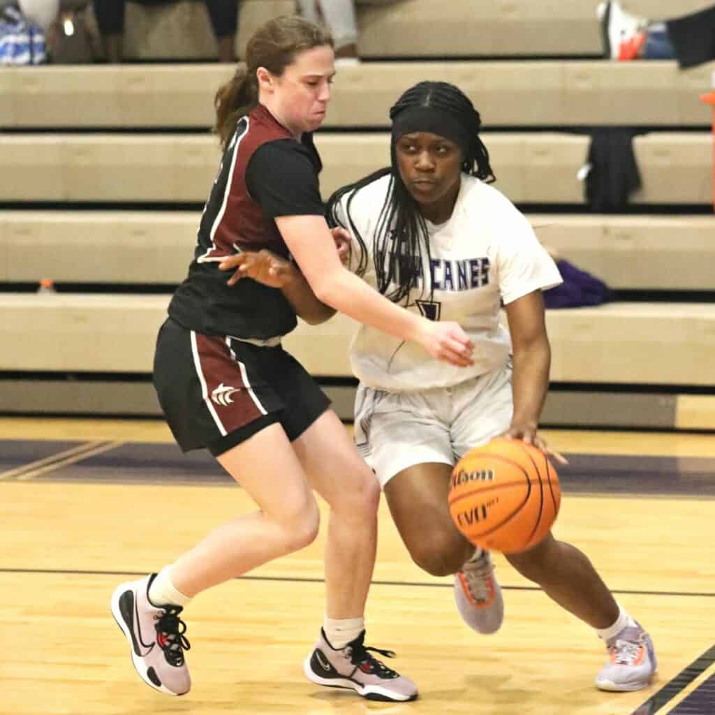 Gainesville's Breanna Evans drives to the basket against Chiles on Friday.