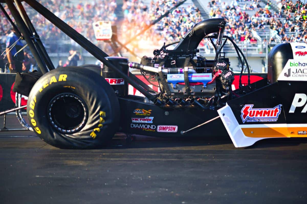 Nitro car taking off from the starting line.