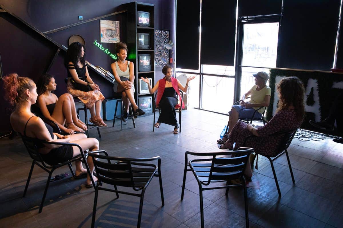 Inside vintage clothing shop How Bazar, GGIC board member Ayna Meredova shares her experiences immigrating to the U.S. from Turkmenistan.