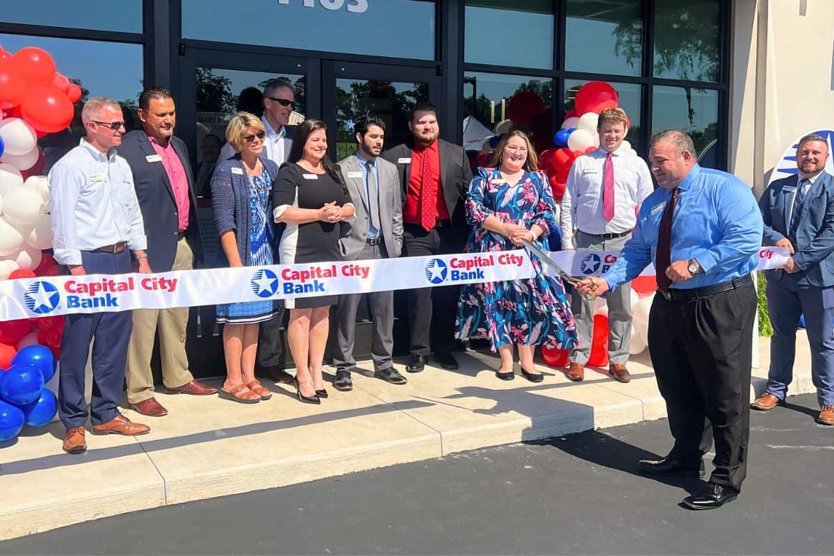 Capital City Bank opens new office in GNV