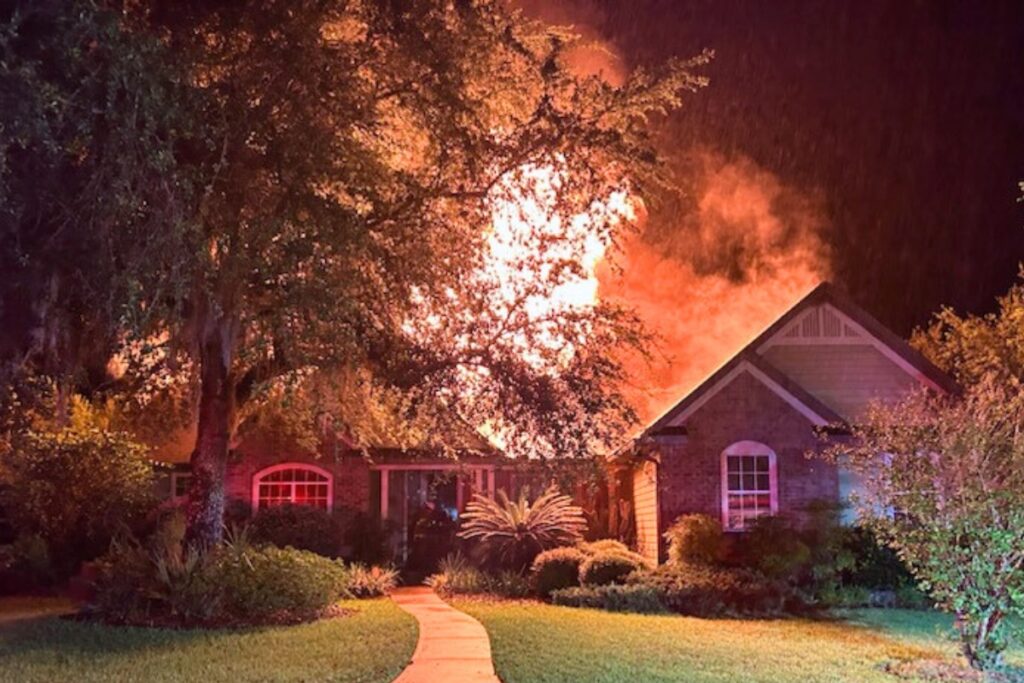 Firefighters extinguished a lightning-caused blaze at 16264 NW 202 Drive on Saturday.