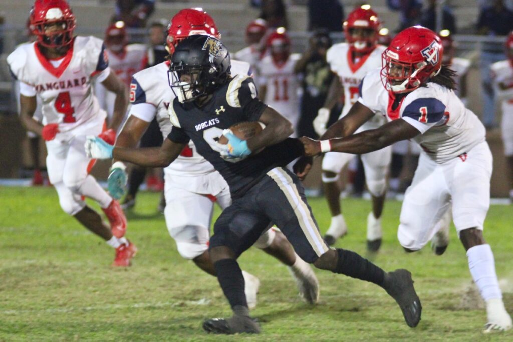 Buchholz's D.J. Hicks with a catch against Vanguard on Friday.