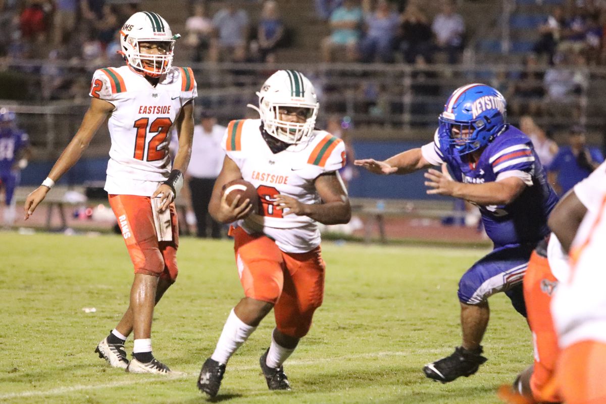 Eastside's Corvin Byrd with a second quarter run at Keystone Heights on Friday. Eastside's Corvin Byrd with a second quarter run at Keystone Heights on Friday.