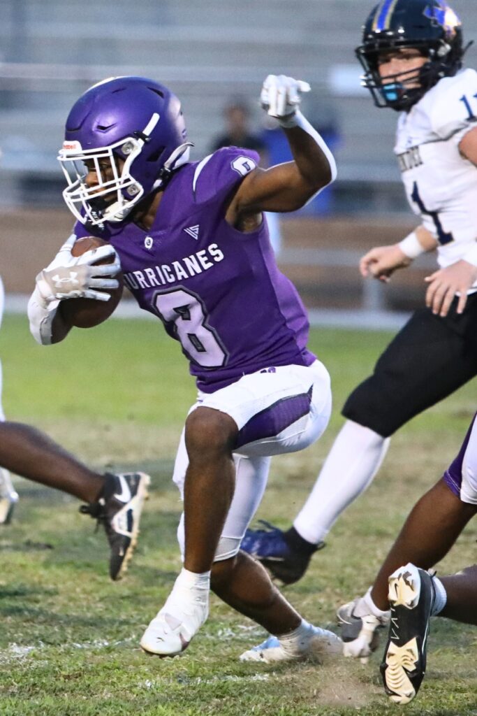 Gainesville's Datron Jackson (8) with a first quarter kick return against Menendez on Friday.