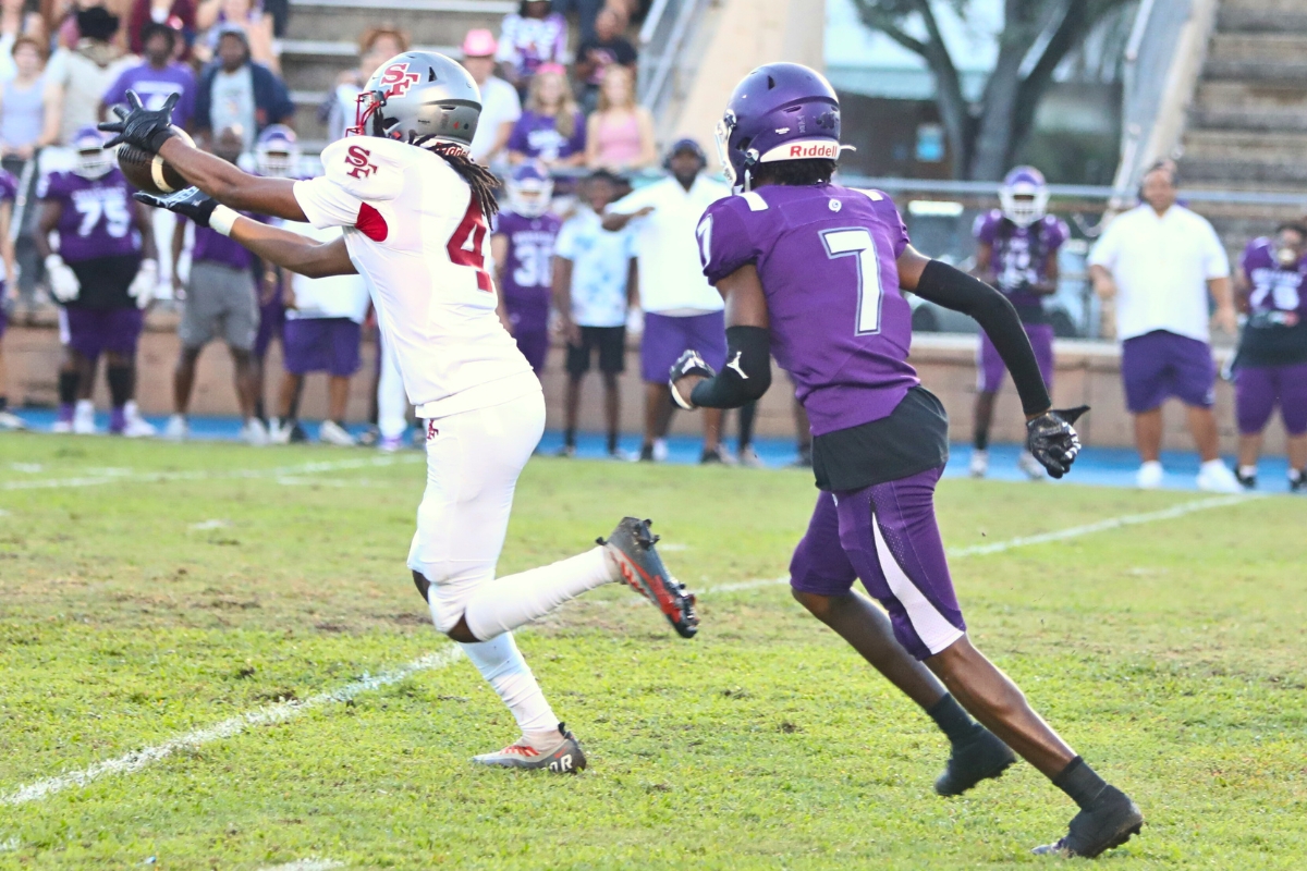 Santa Fe's Mike Cottrell caught this batted up first quarter pass for an 89-yard touchdown against Gainesville on Thursday.