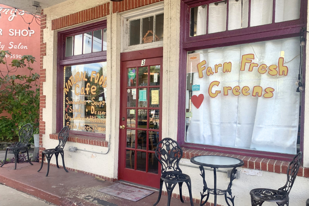 Exterior of Bambi's Caf&eacute; + Farm Market