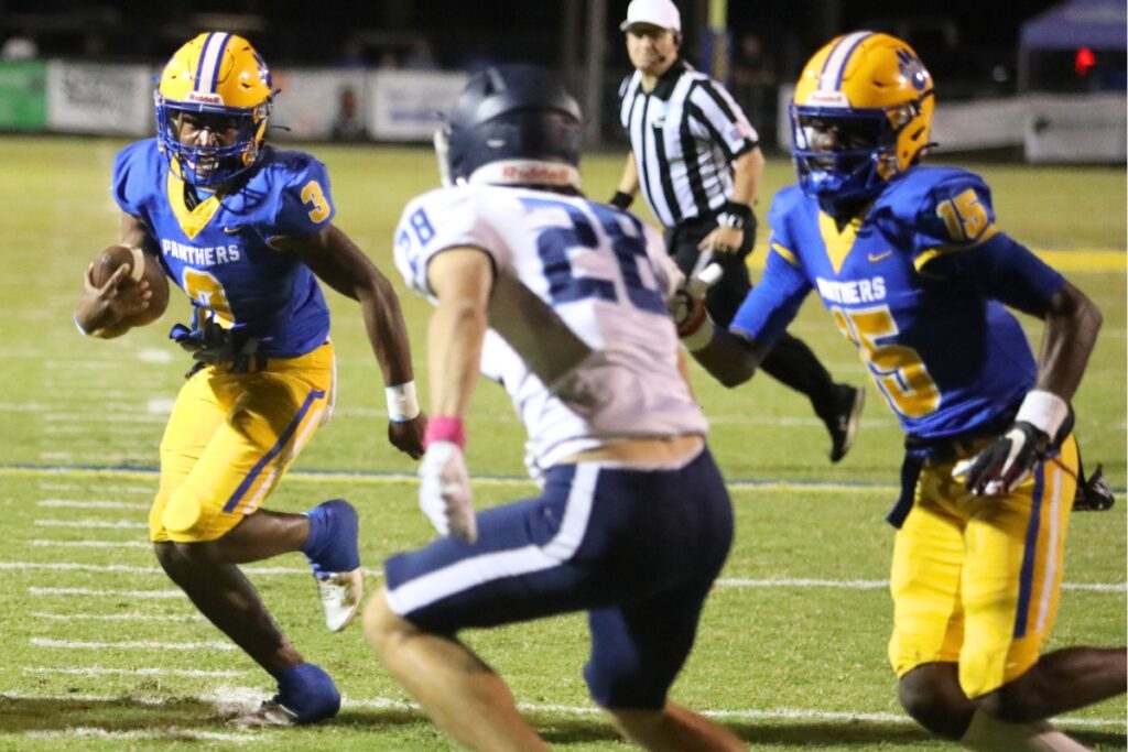Newberry's Chaden Scott with a first quarter run against P.K. Yonge on Friday.