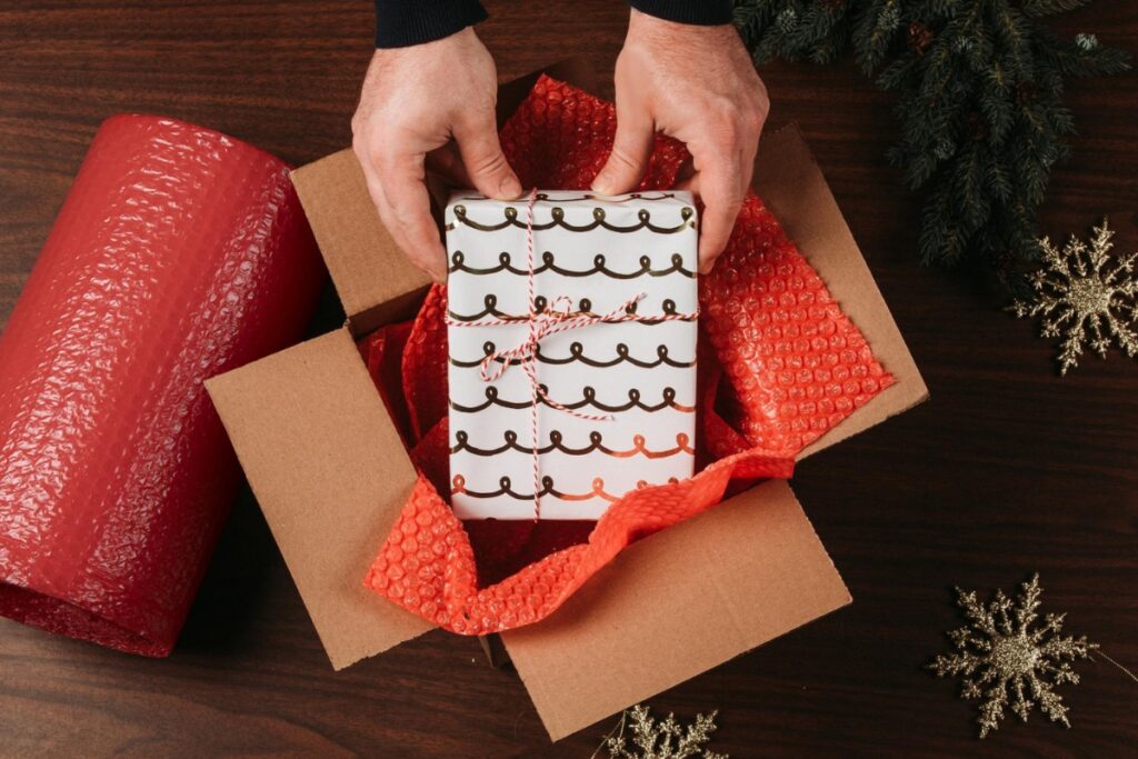 DIY Holiday Gift Wrap – Honestly WTF