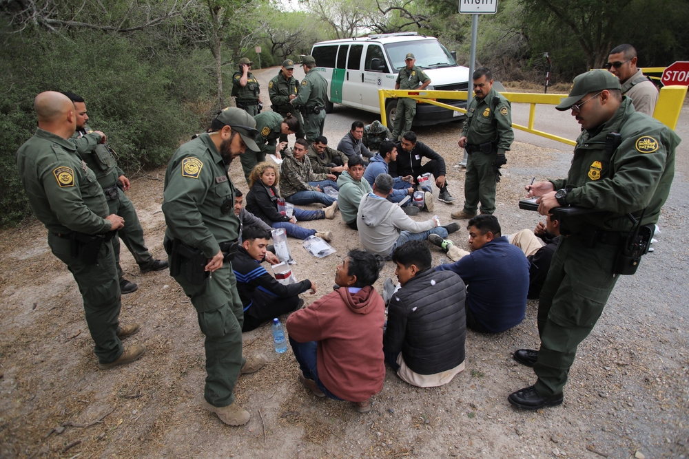Border patrol agents illegal immigrants Texas