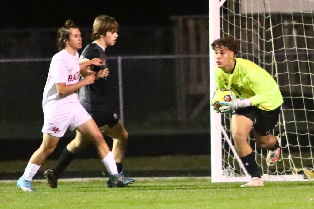 Buchholz's goalkeeper Philip Carcaba with a save against Santa Fe.