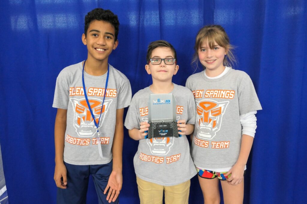 Glen Springs Elementary School's ROBO Tigers won Elementary School Excellence.
