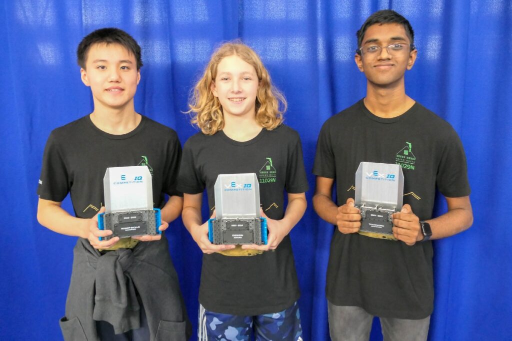 Lincoln Middle School's Green House won Middle School Design.