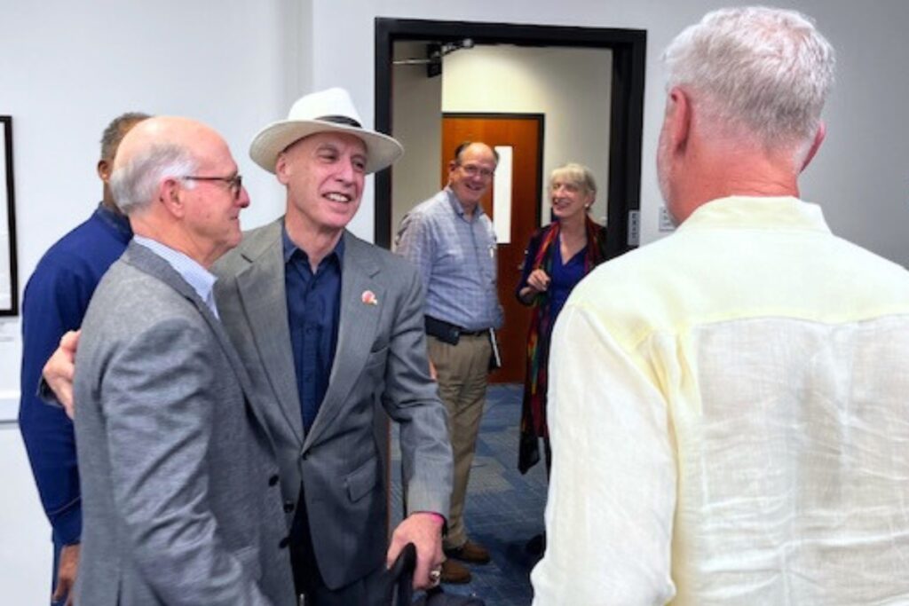 Carlos Alvarez, The Cuban Comet, (in hat) attended a reunion of former teammates sponsored by the UF College of Journalism and Communications on Wednesday.