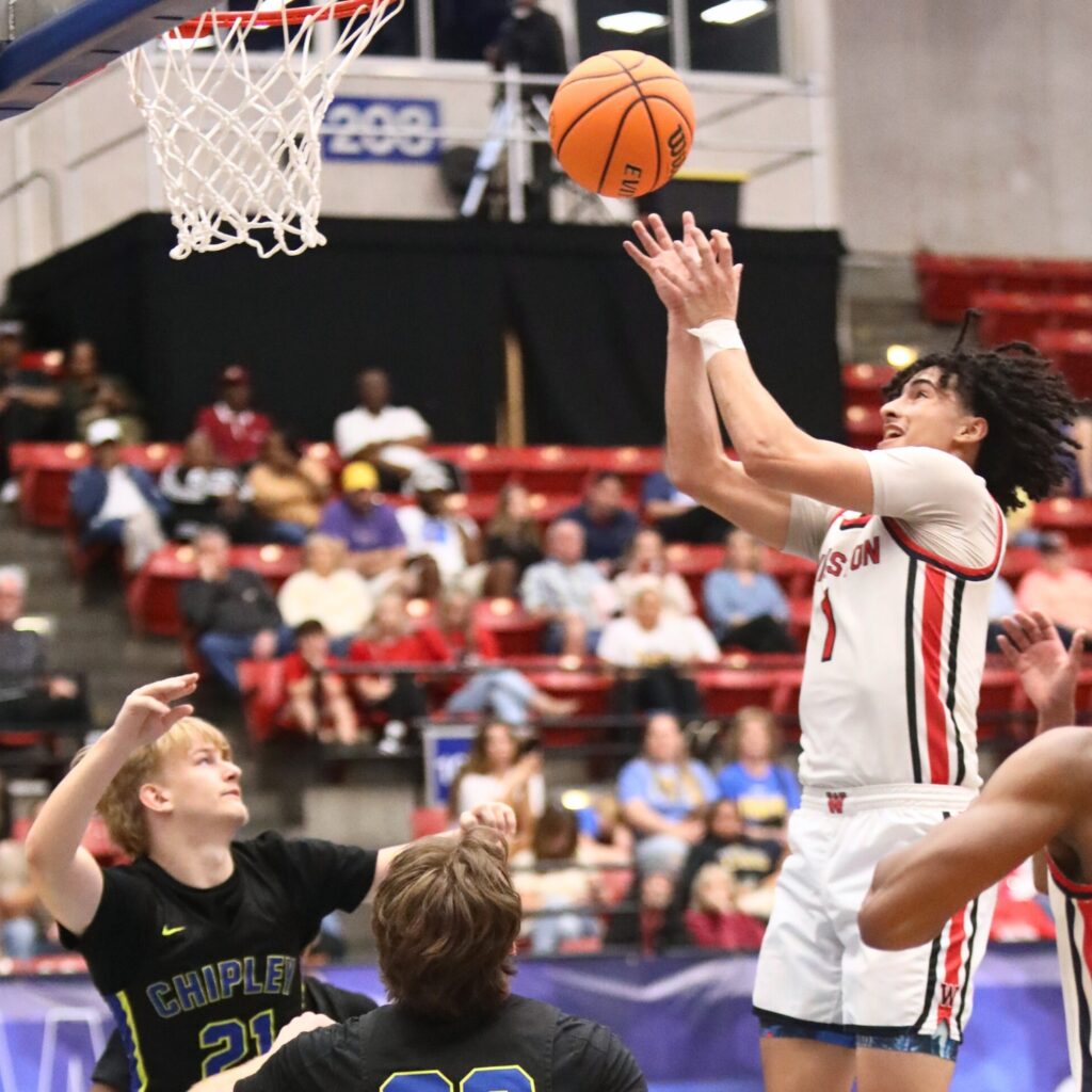 Williston's Aramys Rodriguez drives for a score against Chipley in the Class 1A State Semifinal game at FP Funding Center in Lakeland.