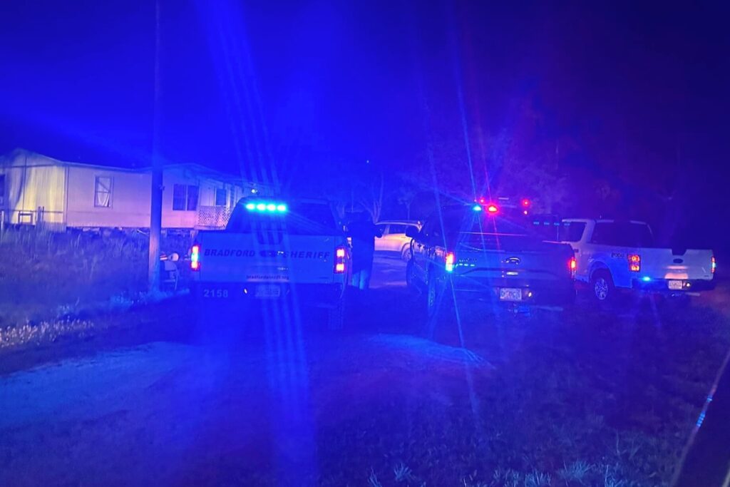 Law enforcement at 22438 NW 44th Ave. in Lawtey conducting a search that turned up Joshua Ward and Diane Chamberlin in connection with the murder of Emory Crews Jr.