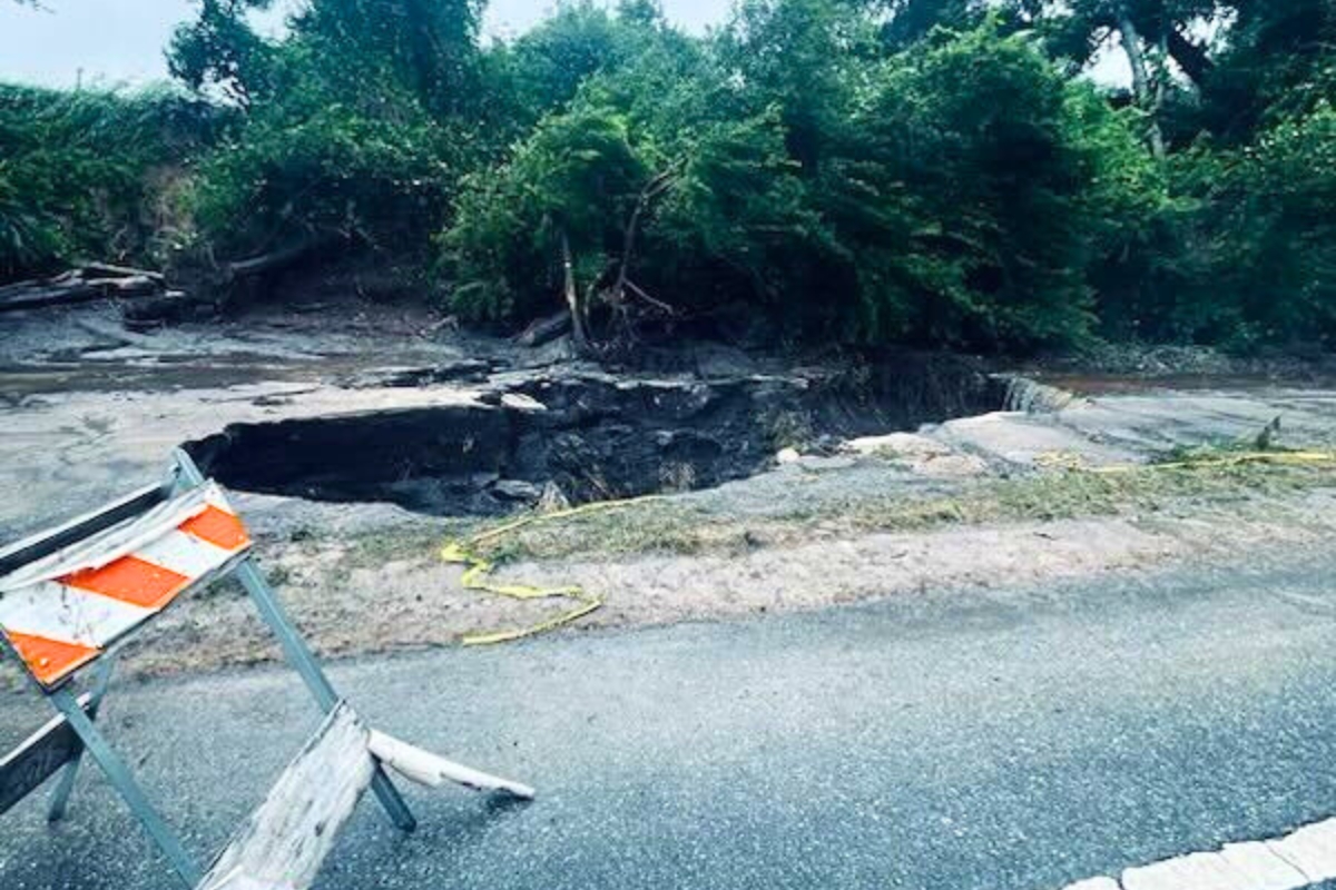 State Road 26 shuts down after sinkhole opens near Newberry