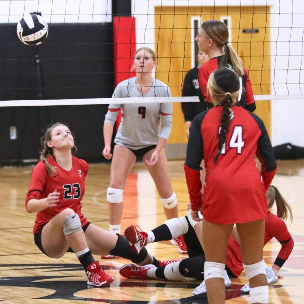 Santa Fe's Alexis Rhoden (23) tries to save the ball against The Rock on Tuesday.