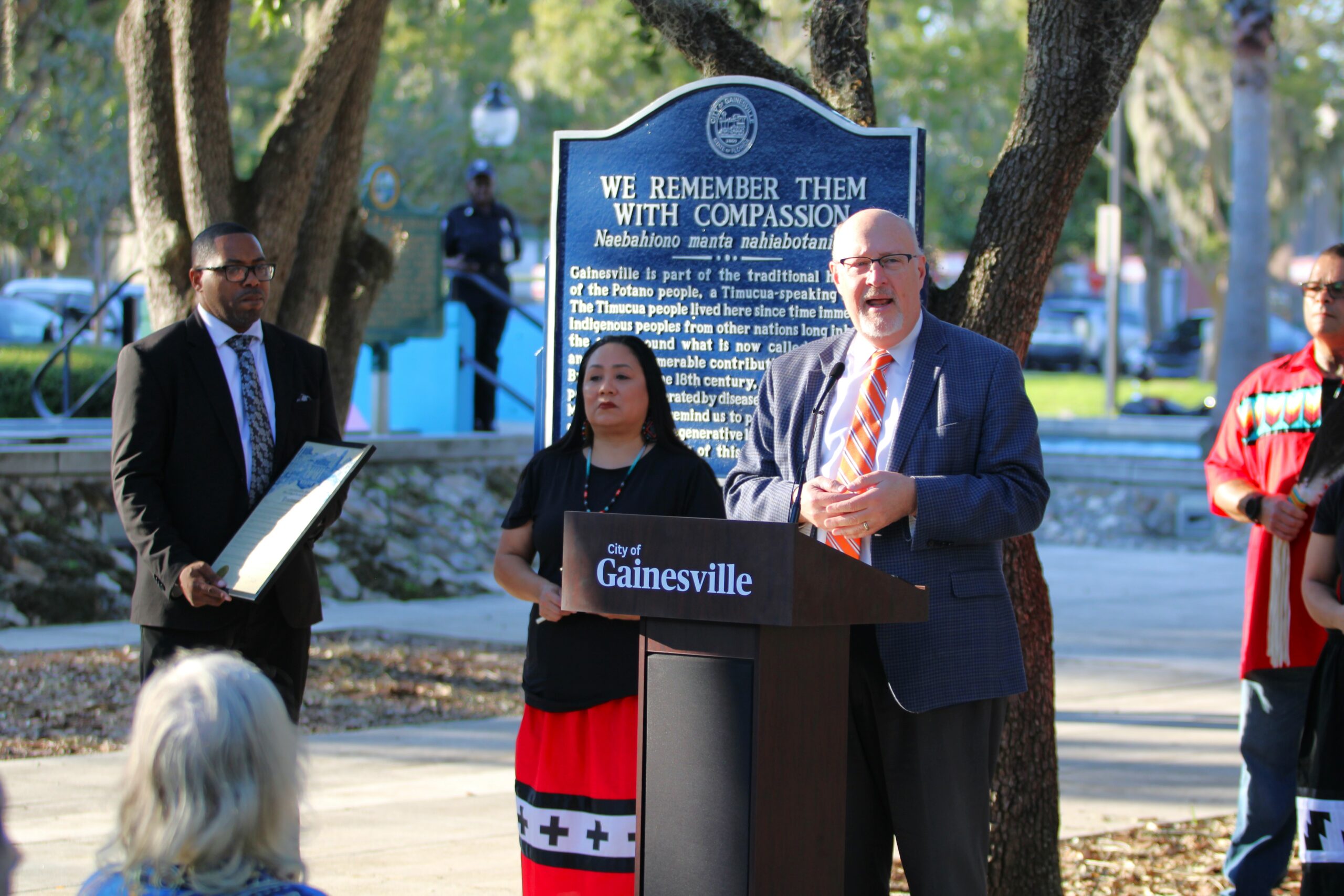 Mayor-Harvey-Ward-speaks-at-a-