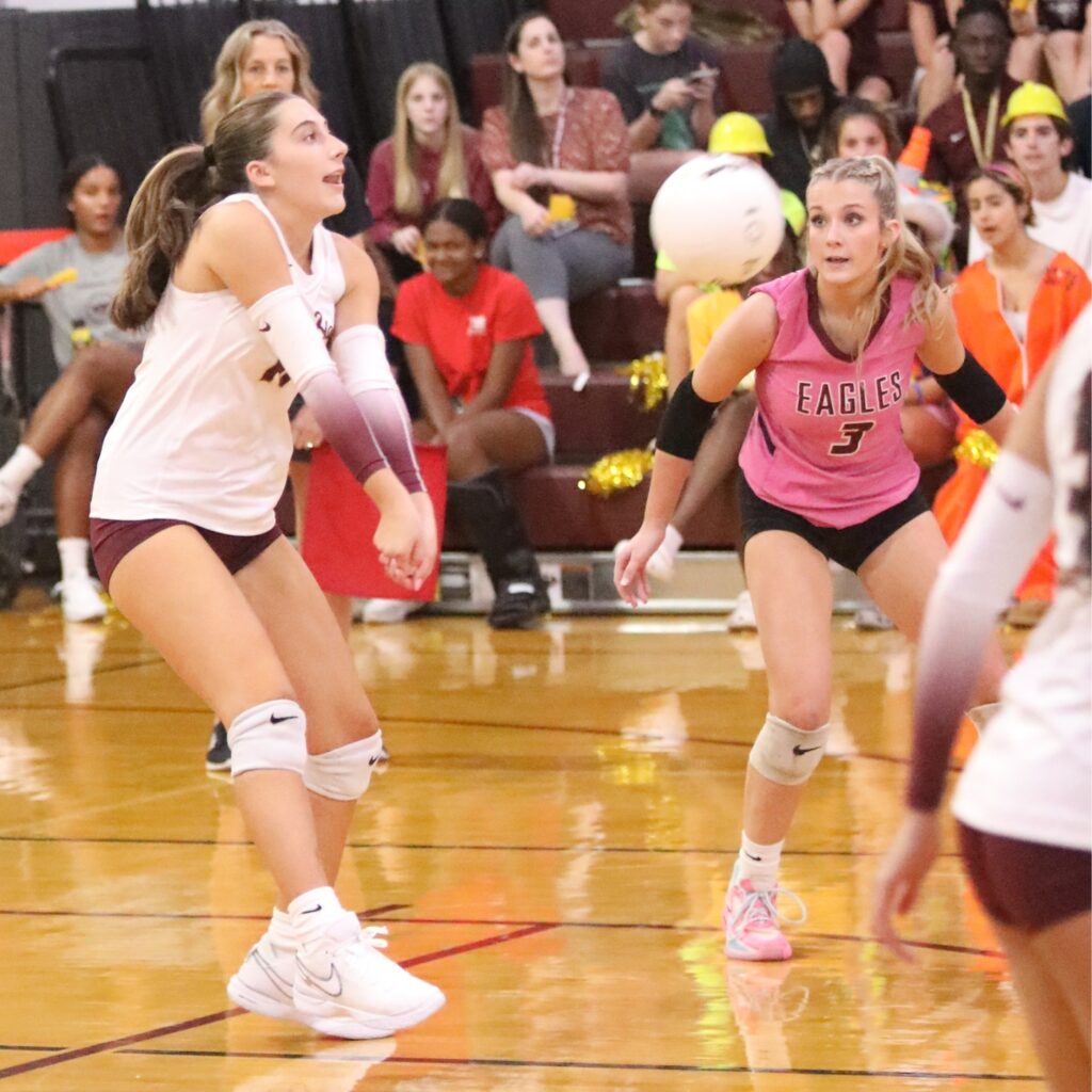 Oak Hall's Nicolette Aulisio (10) with a dig against Williston on Tuesday.